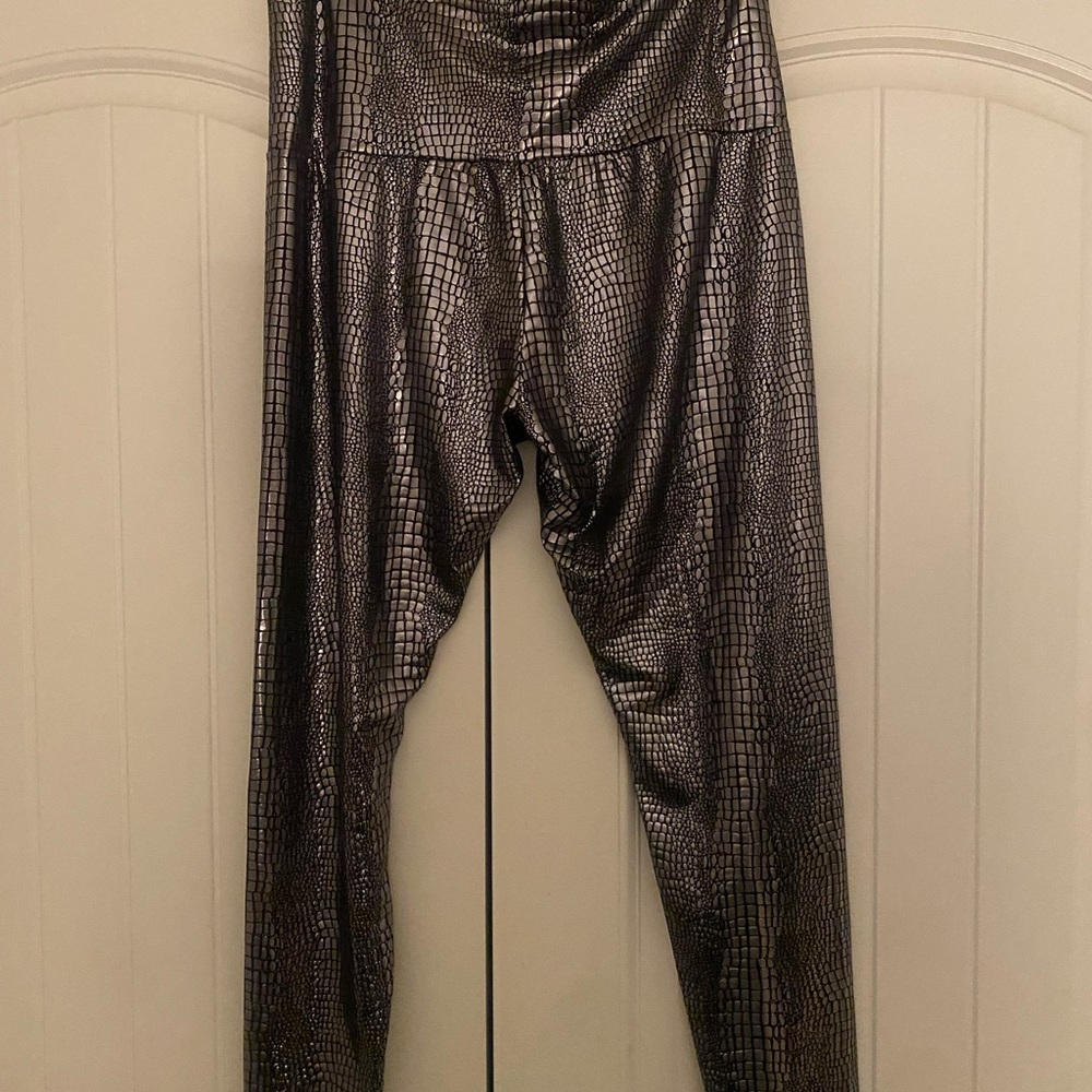 SHEIN Metallic Snakeskin Print Pants